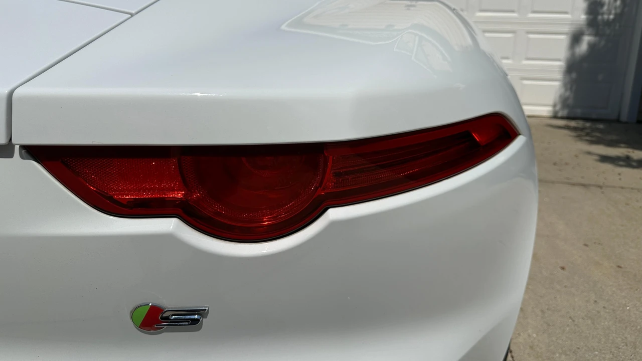 2015 Jaguar F-Type 1st Gen - Image 29 of 31