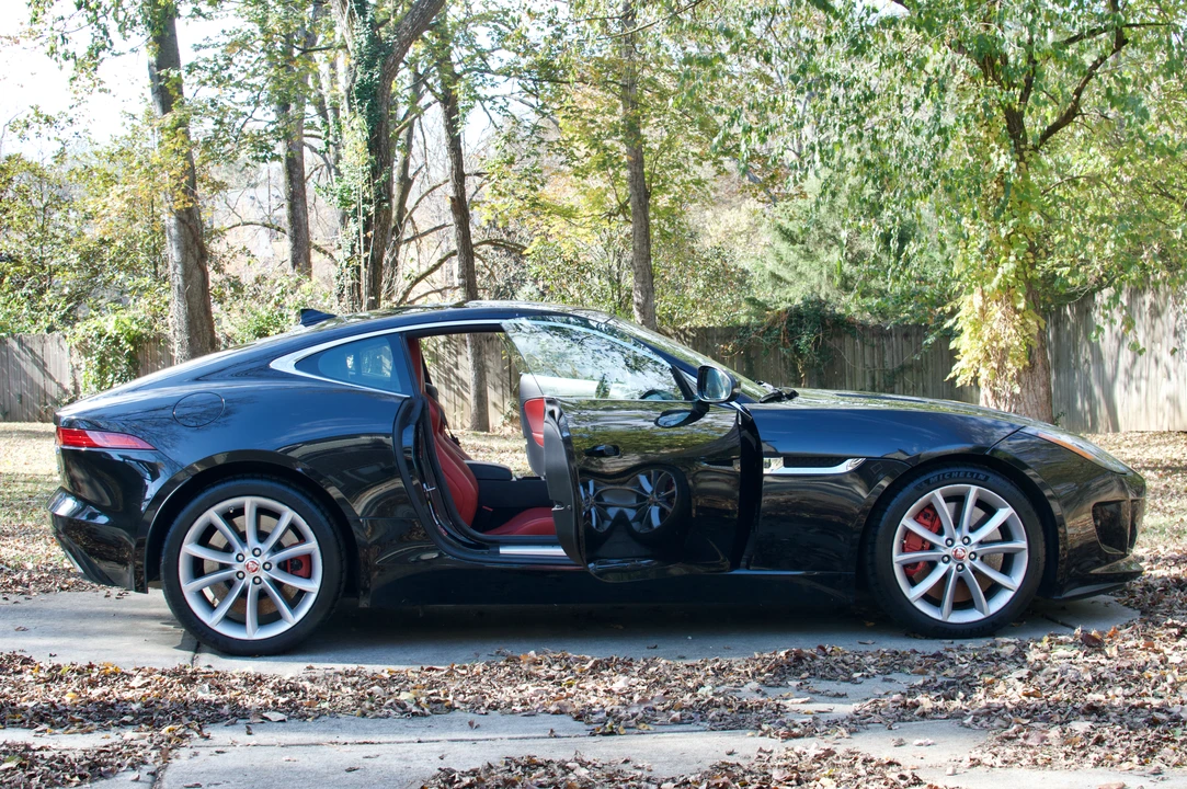 2015 Jaguar F-Type 1st Gen - Image 17 of 31