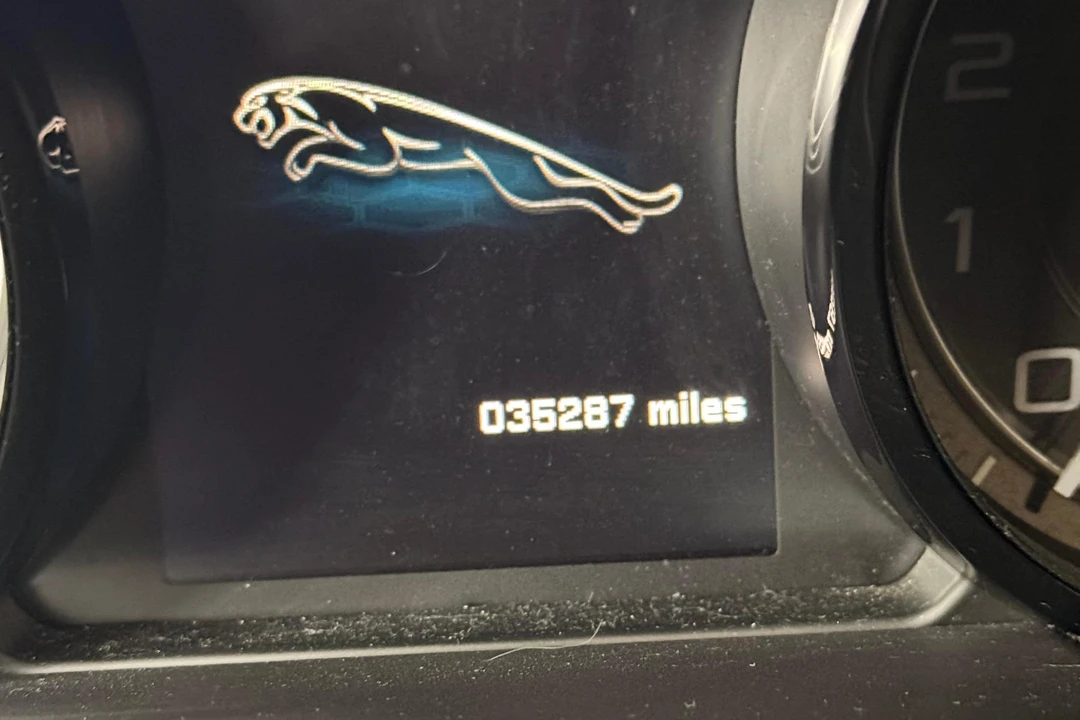 2015 Jaguar F-Type 1st Gen - Image 28 of 31