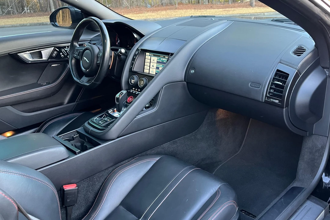 2015 Jaguar F-Type 1st Gen - Image 26 of 31