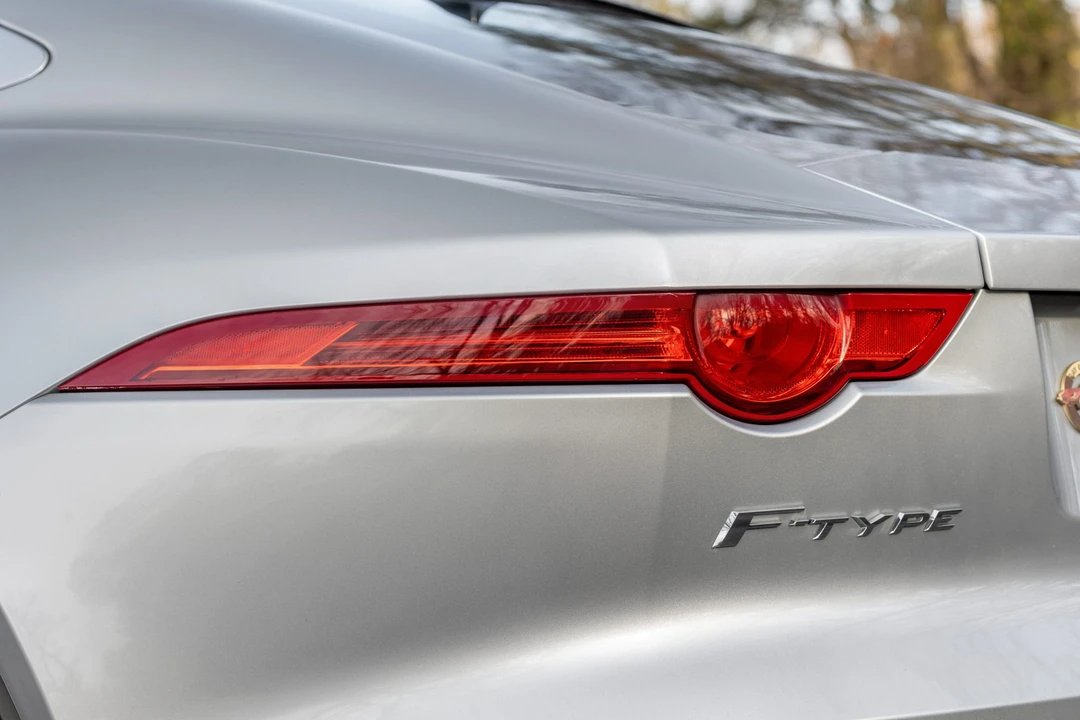 2015 Jaguar F-Type 1st Gen - Image 25 of 31