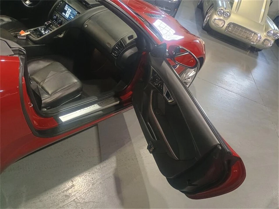 2015 Jaguar F-Type 1st Gen - Image 29 of 31