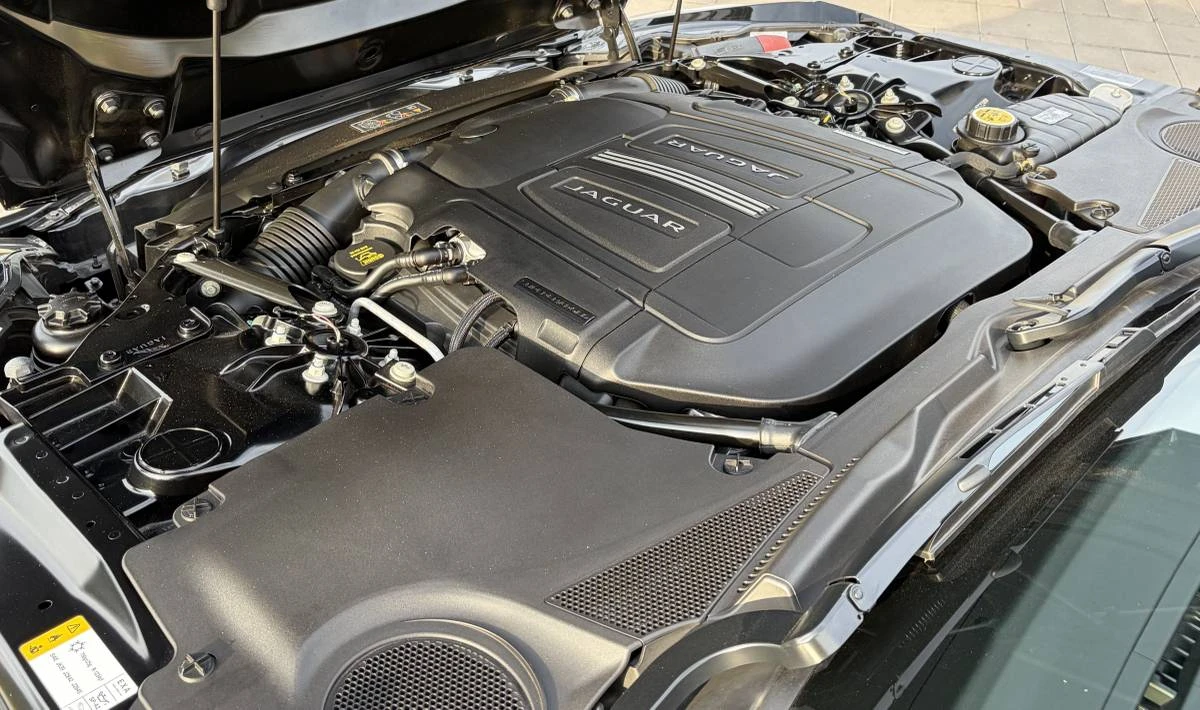 2015 Jaguar F-Type 1st Gen - Image 8 of 17