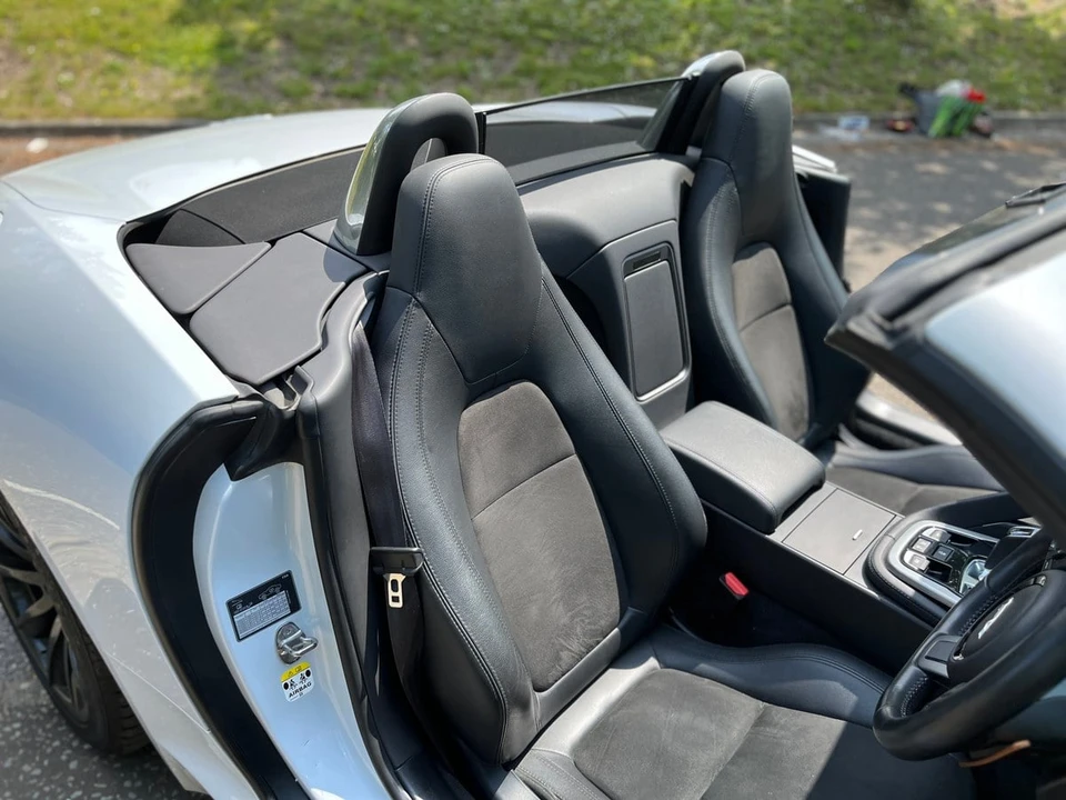 2015 Jaguar F-Type 1st Gen - Image 25 of 30