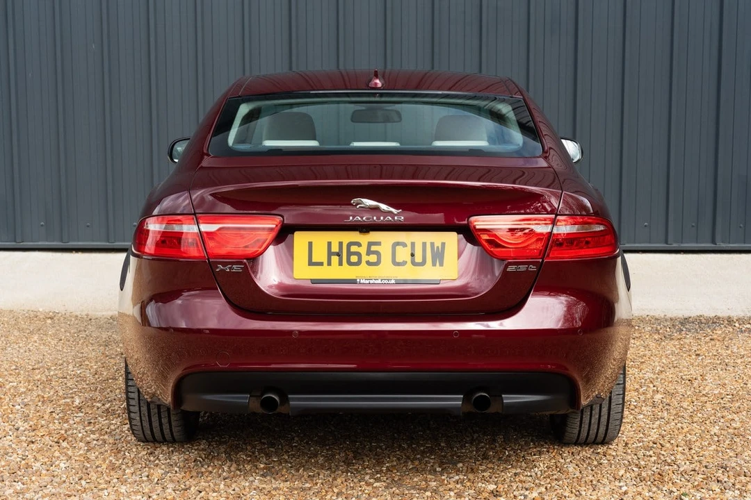 2015 Jaguar XE - Image 20 of 30
