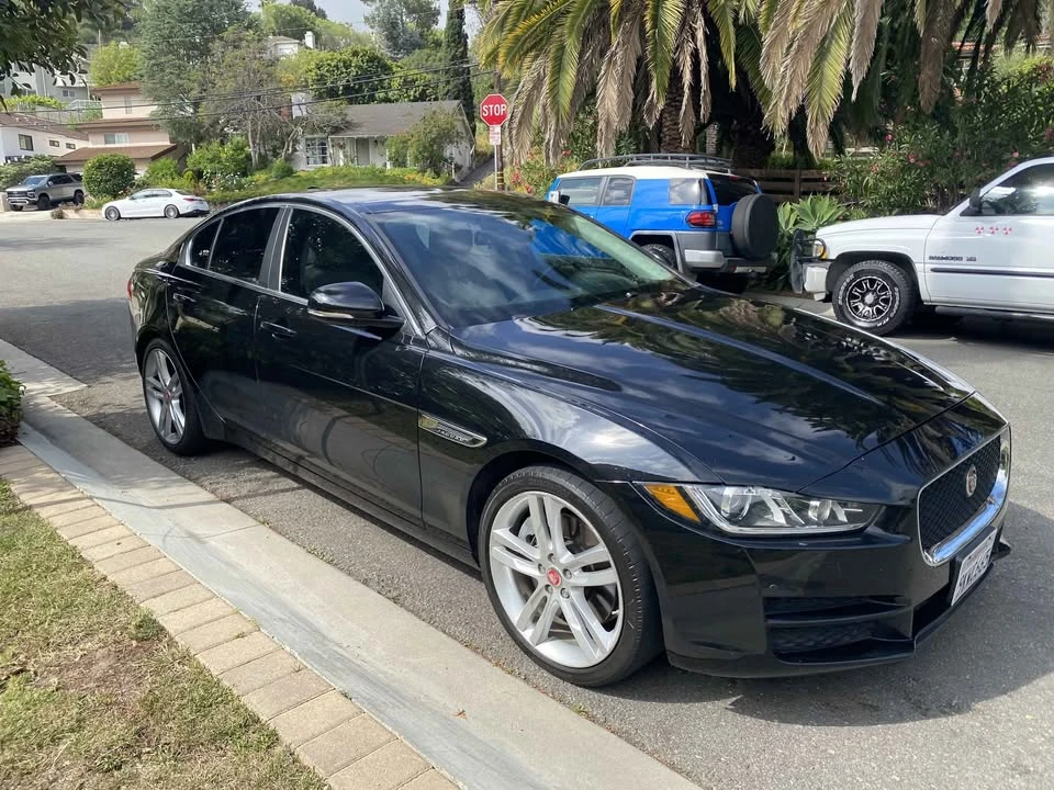 2015 Jaguar XE - Image 3 of 9