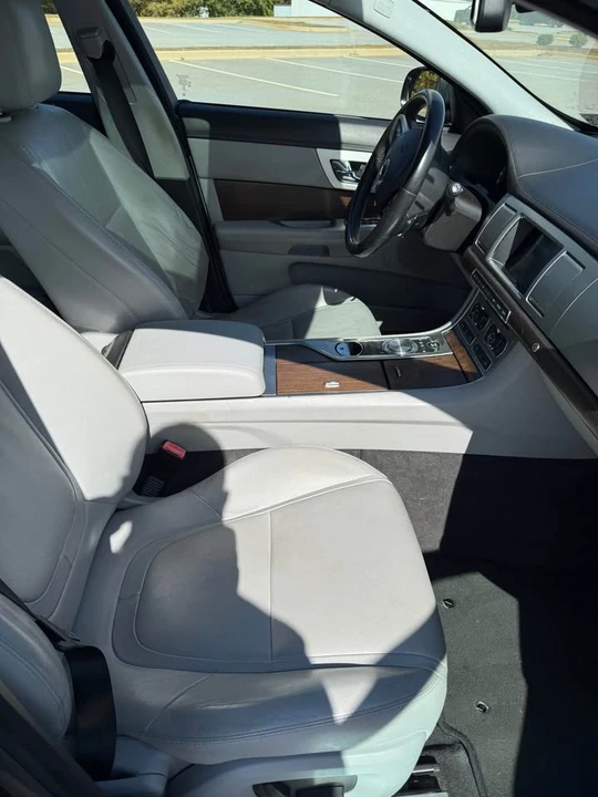 2015 Jaguar X250 XF - Image 8 of 10