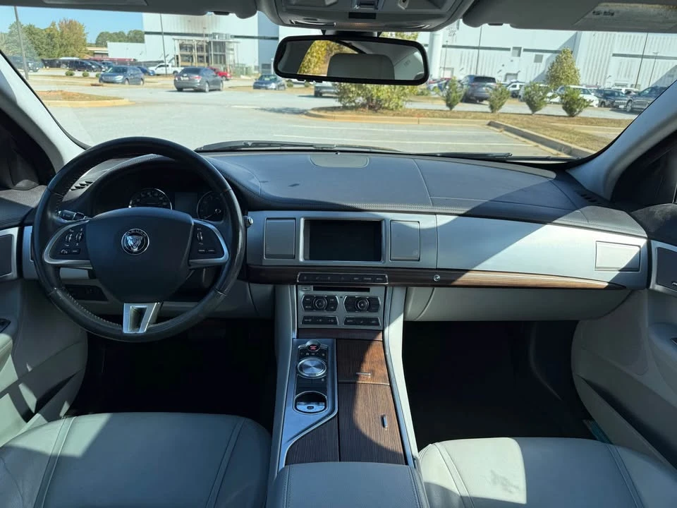 2015 Jaguar X250 XF - Image 9 of 10