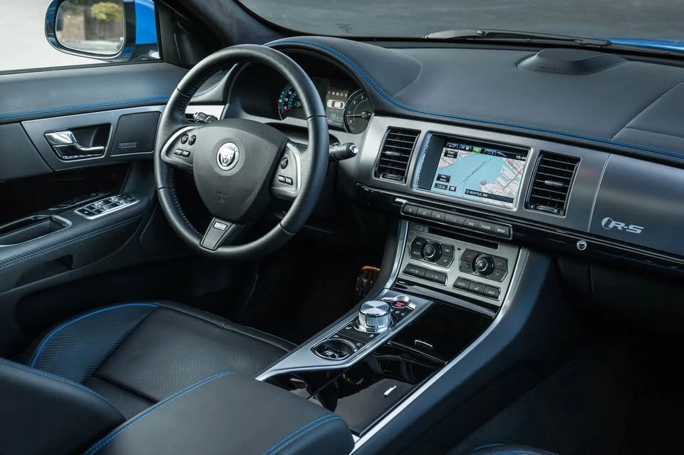 2015 Jaguar X250 XF - Image 2 of 2