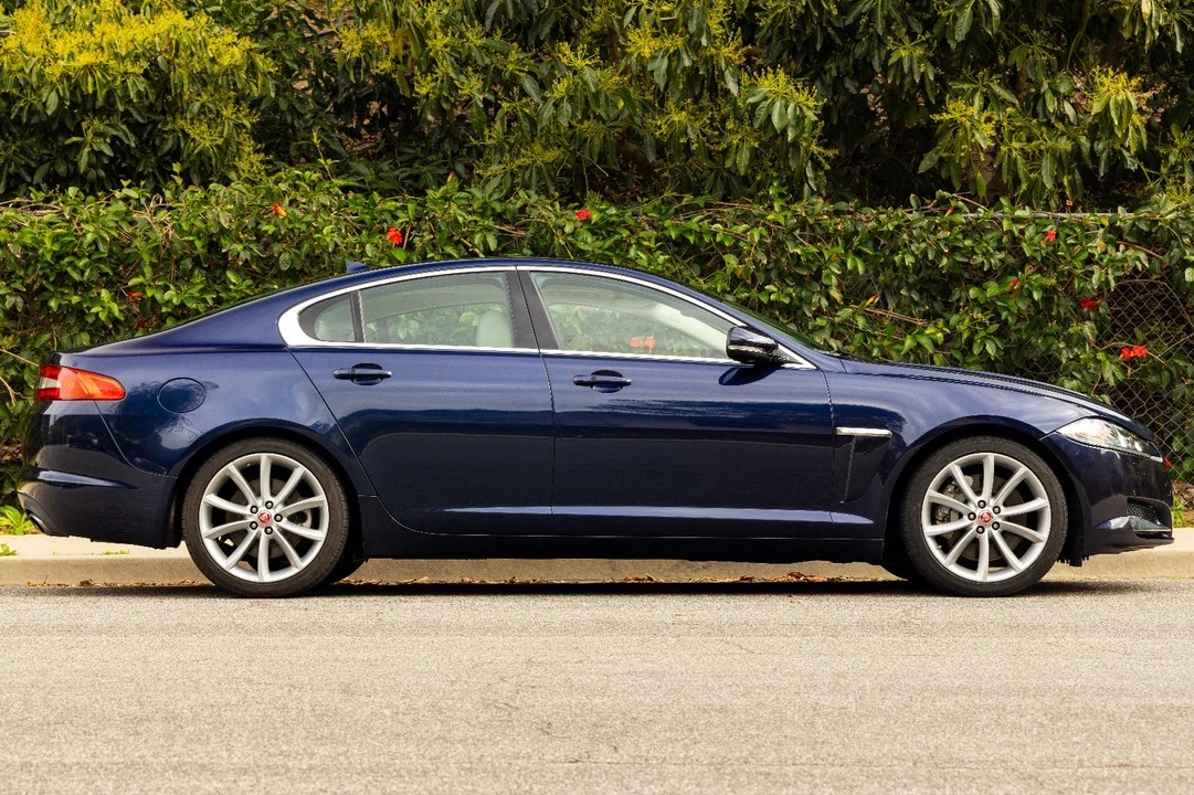 2017 Jaguar X260 XF - Image 17 of 21