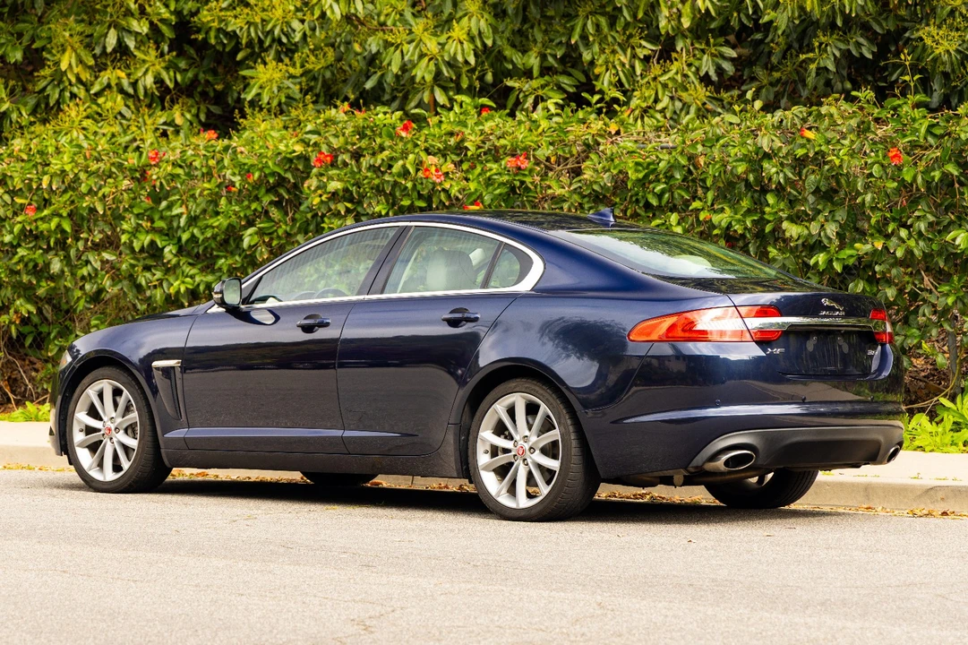2017 Jaguar X260 XF - Image 13 of 21