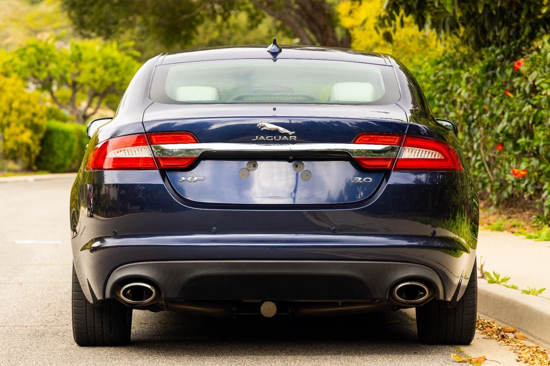2017 Jaguar X260 XF - Image 14 of 21