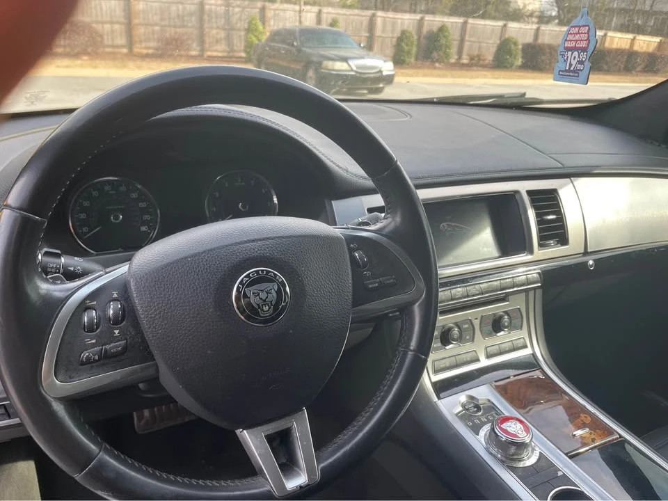 2015 Jaguar X250 XF - Image 9 of 10