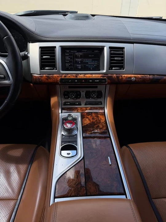 2015 Jaguar X250 XF - Image 7 of 18