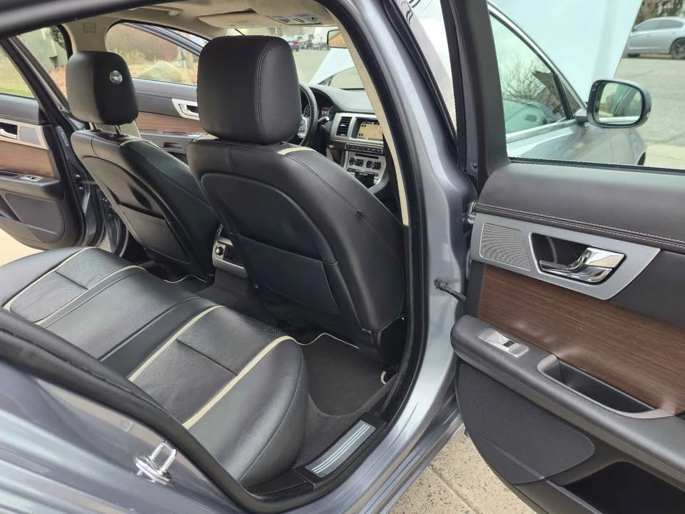 2015 Jaguar X260 XF - Image 14 of 18