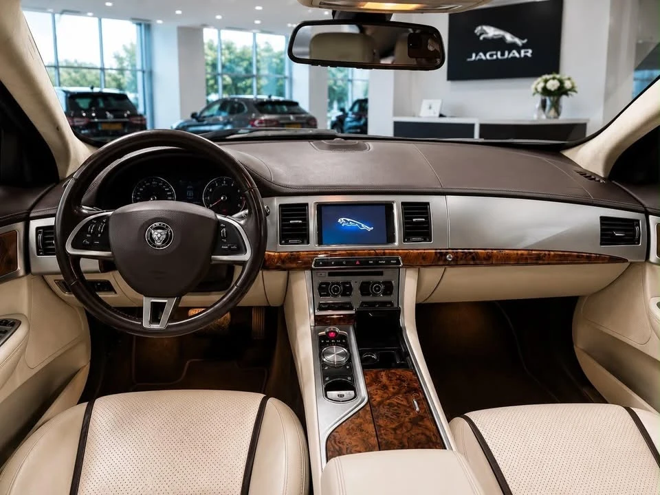 2015 Jaguar X250 XF - Image 10 of 13