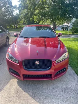 2015 Jaguar XF Luxury Sedan 4D