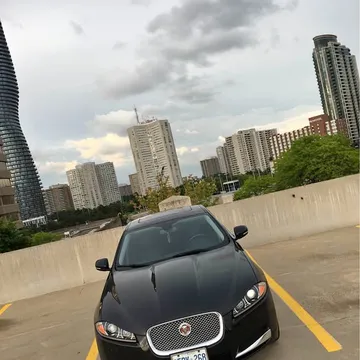 2015 Jaguar XF Premium Luxury