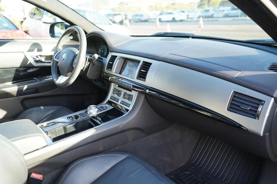 2015 Jaguar X250 XF - Image 13 of 20
