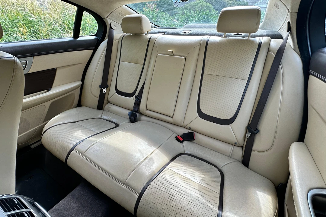 2015 Jaguar X250 XF - Image 28 of 31