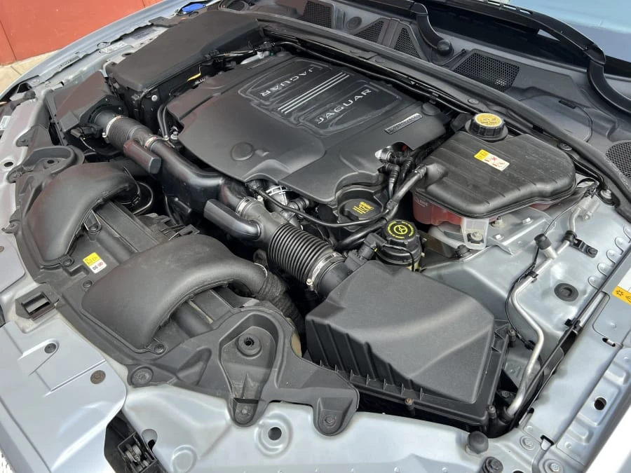 2015 Jaguar X250 XF - Image 8 of 9