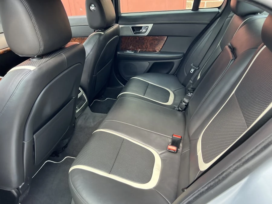 2015 Jaguar X250 XF - Image 5 of 9