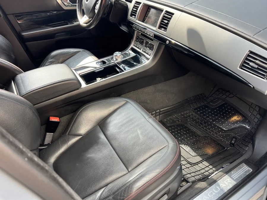 2015 Jaguar X250 XF - Image 5 of 8