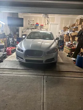 2015 Jaguar XF Premium Luxury Sedan 4D