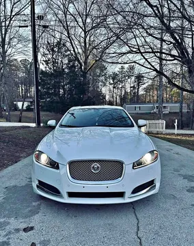 2015 Jaguar XF Premium Luxury Sedan 4D