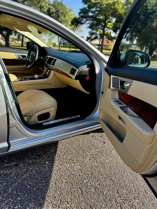 2015 Jaguar X250 XF - Image 8 of 17