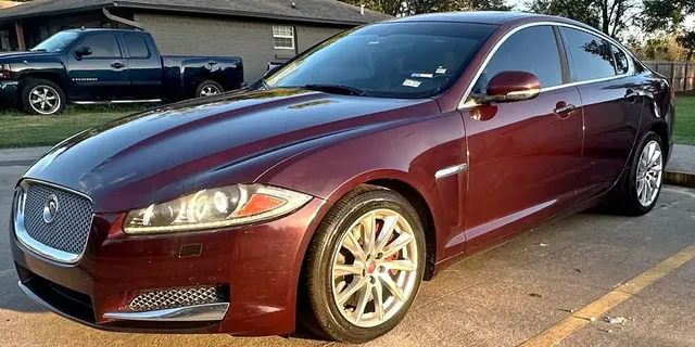 2015 Jaguar XF Premium