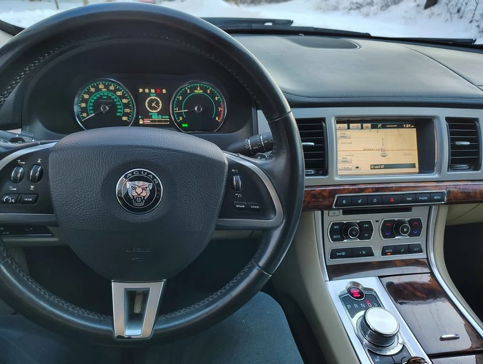 2015 Jaguar X250 XF - Image 10 of 15