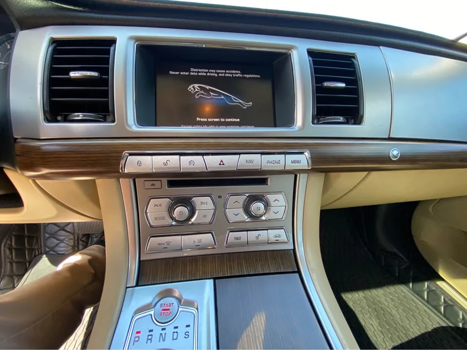 2015 Jaguar X250 XF - Image 11 of 14