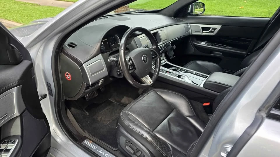 2015 Jaguar X250 XF - Image 9 of 17