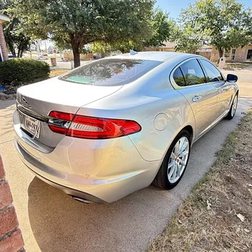 2015 Jaguar XF 2.0L Turbo