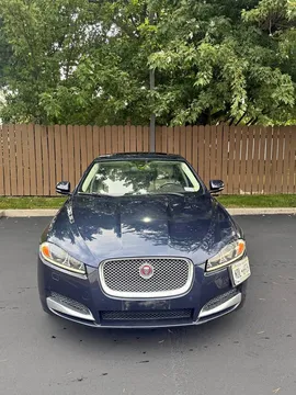 2015 Jaguar XF Sedan 4D