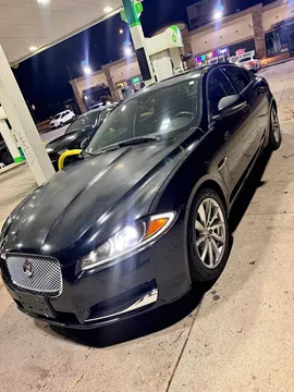 2015 Jaguar XF Sedan 4D