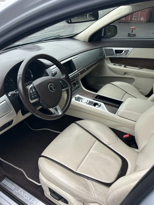 2015 Jaguar X250 XF - Image 4 of 5
