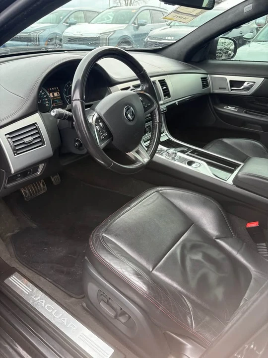 2015 Jaguar X250 XF - Image 9 of 15