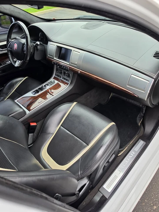 2015 Jaguar X250 XF - Image 13 of 20