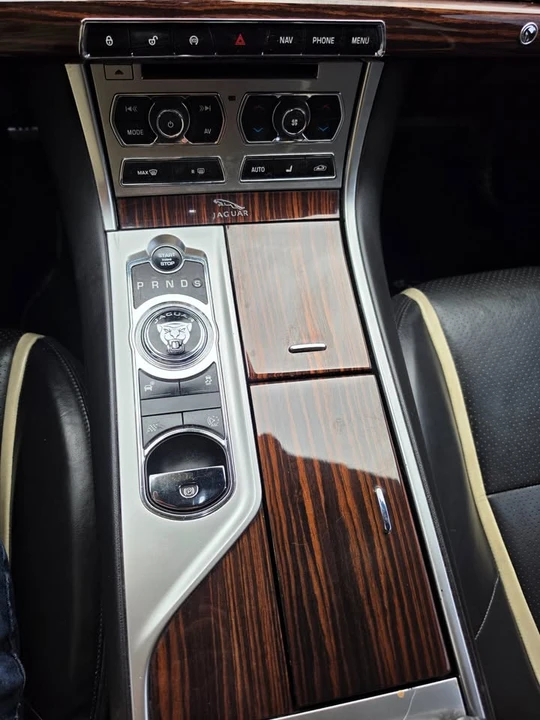 2015 Jaguar X250 XF - Image 14 of 20