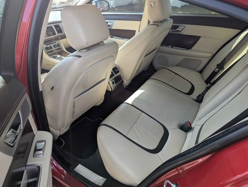 2015 Jaguar X250 XF - Image 8 of 10