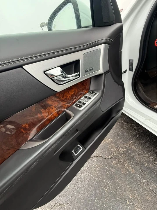 2015 Jaguar X250 XF - Image 8 of 18