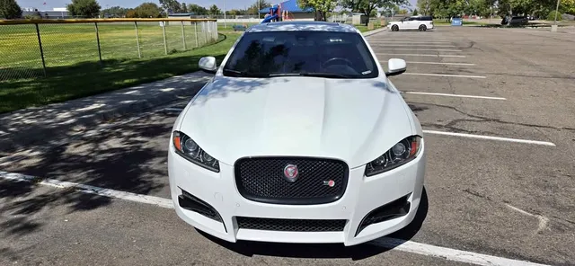 2015 Jaguar XF XF 20d R-Sport Sedan 4D