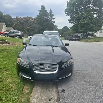 2015 Jaguar XF Premium Sedan