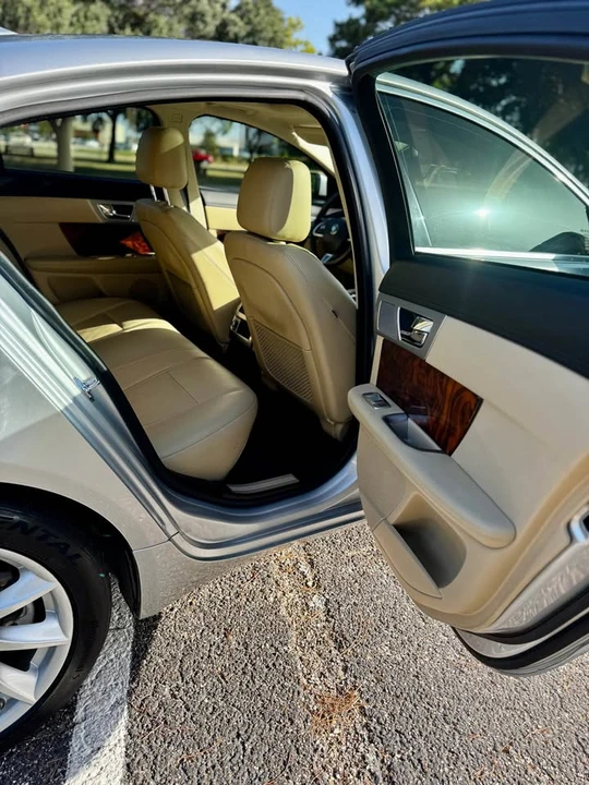 2015 Jaguar X250 XF - Image 10 of 17