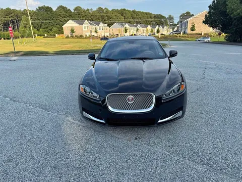 2015 Jaguar XF XF Sedan 4D