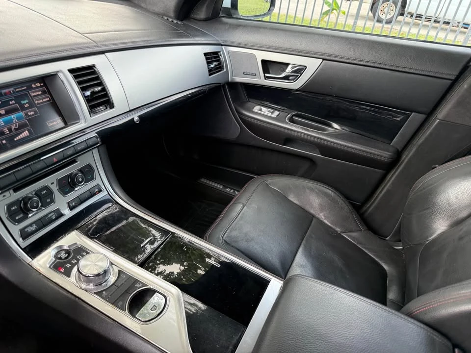 2015 Jaguar X250 XF - Image 11 of 15