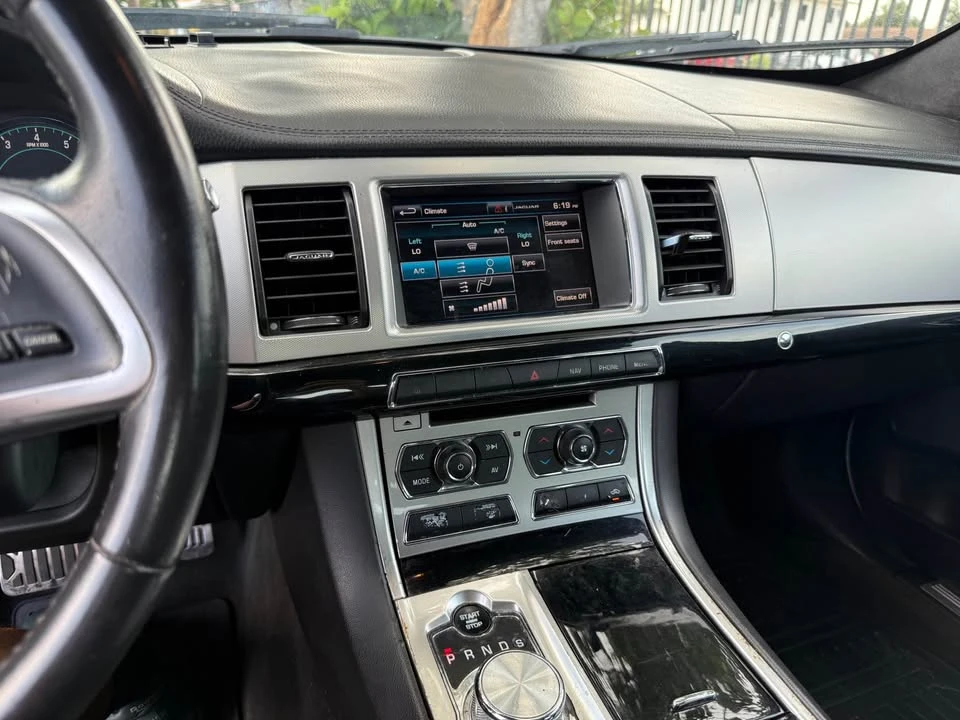 2015 Jaguar X250 XF - Image 10 of 15