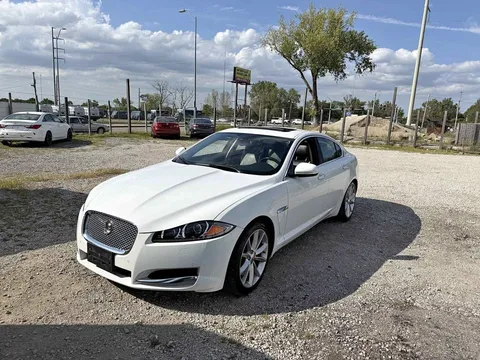 2015 Jaguar XF XF Supercharged Sedan 4D